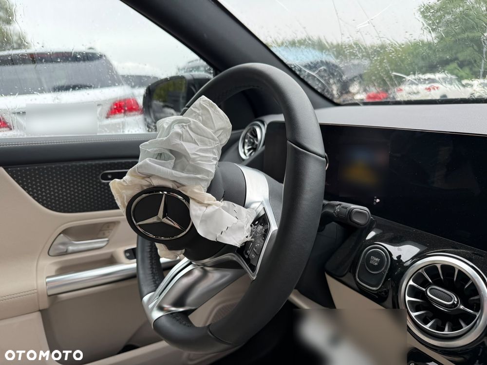Mercedes-Benz EQA 250+ 70.5kWh Progressive - 16