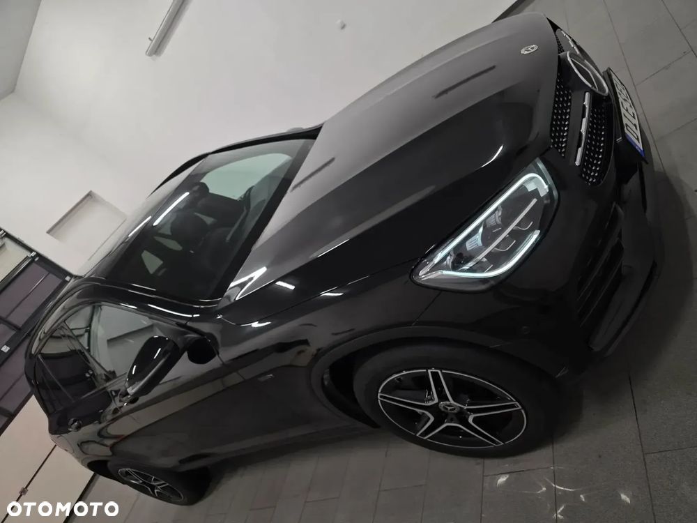 Mercedes-Benz GLC 300 de 4Matic 9G-TRONIC AMG Line Plus - 3