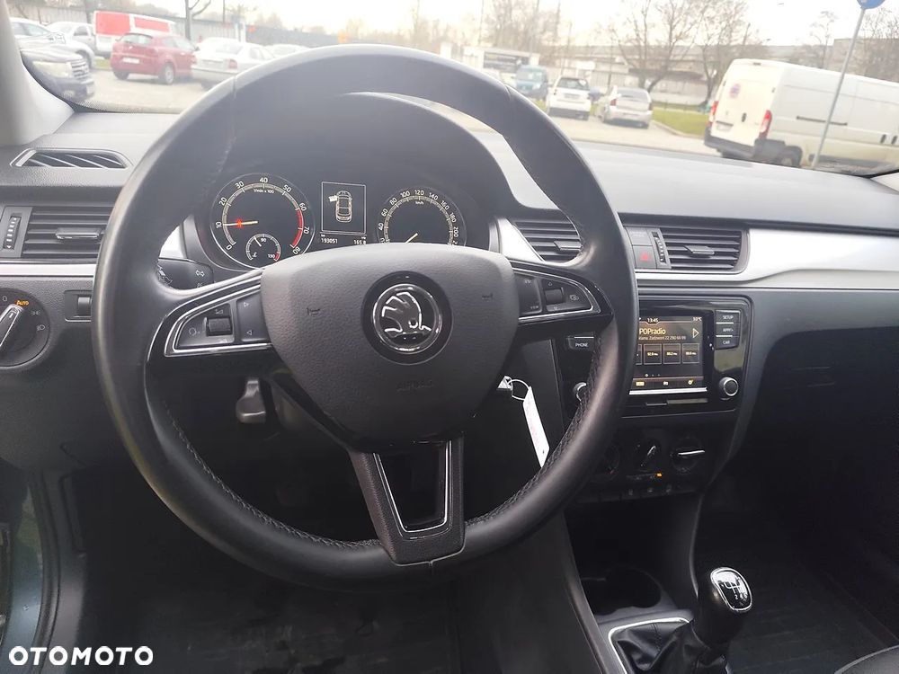 Skoda RAPID 1.0 TSI Active - 12