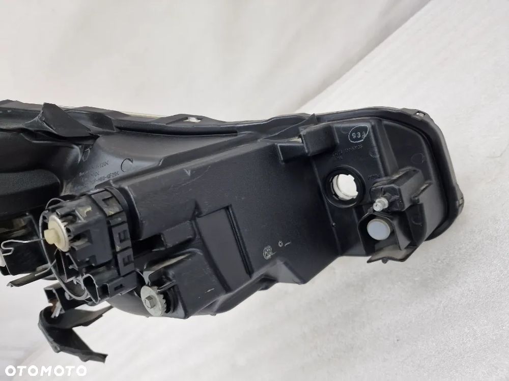 SUZUKI SX4 / FIAT SEDICI ORAZ SEDICI LIFT 06-13 JAPAN LEWA LAMPA PRZEDNIA PRZÓD , NR KOITO 100-59135 , NR AUKCJI LL272 - 17
