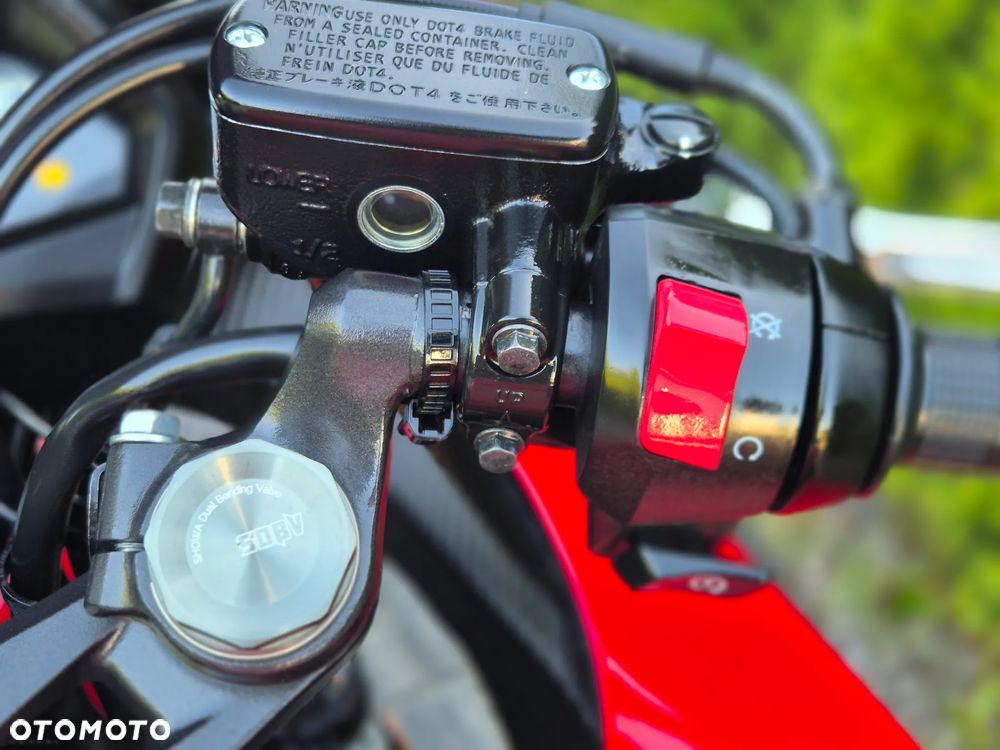 Honda CBR - 33
