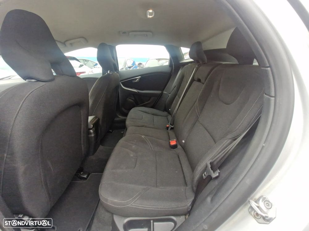 Volvo V40 D2 Geartronic Kinetic - 7