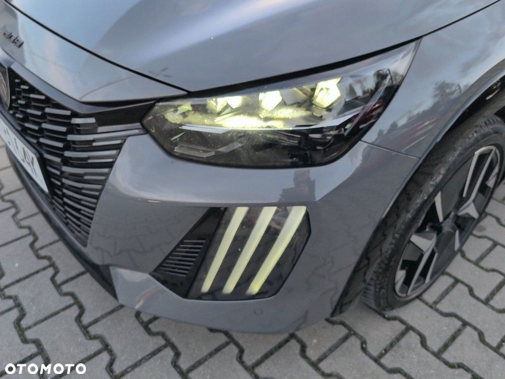 Peugeot 208 1.2 mHEV GT - 26