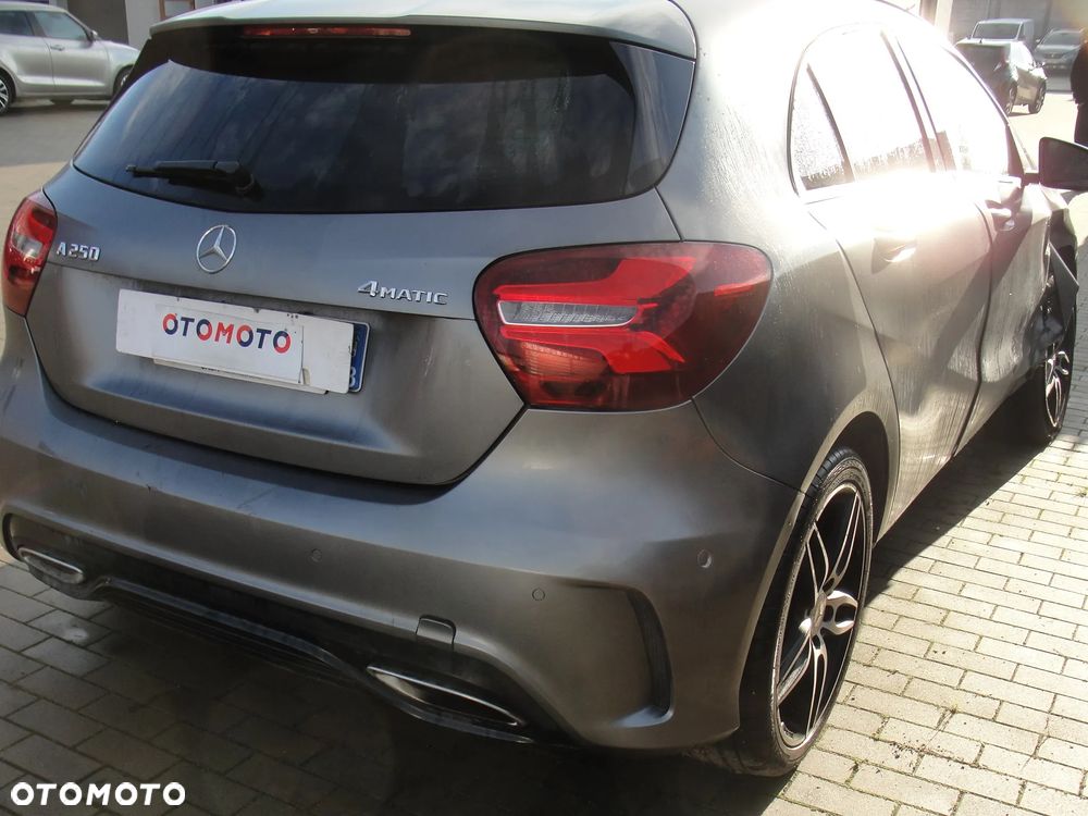 Mercedes-Benz Klasa A 250 4Matic 7G-DCT Peak Edition - 3