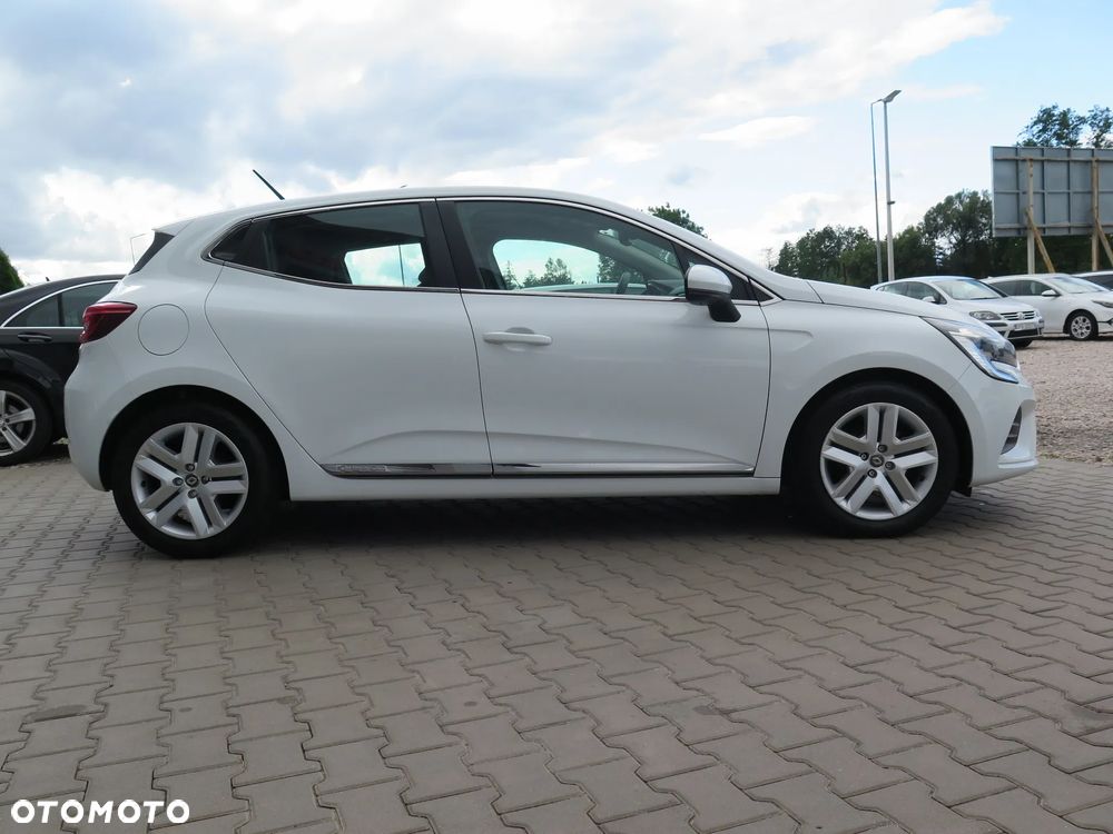 Renault Clio - 10