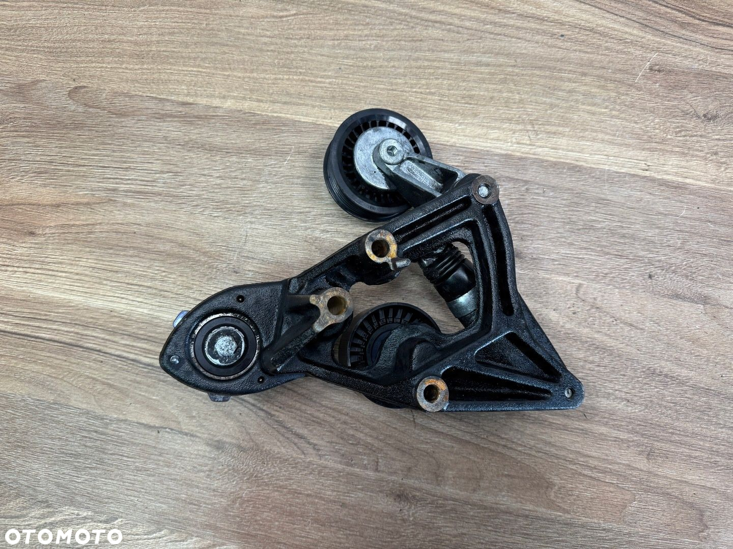 ŁAPA MOCOWANIE NAPINACZA PASKA VW CRAFTER 2.5 TDI 076145169A 076145283 - 4