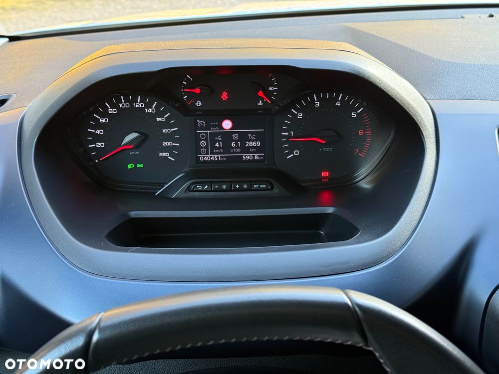 Peugeot Rifter - 6