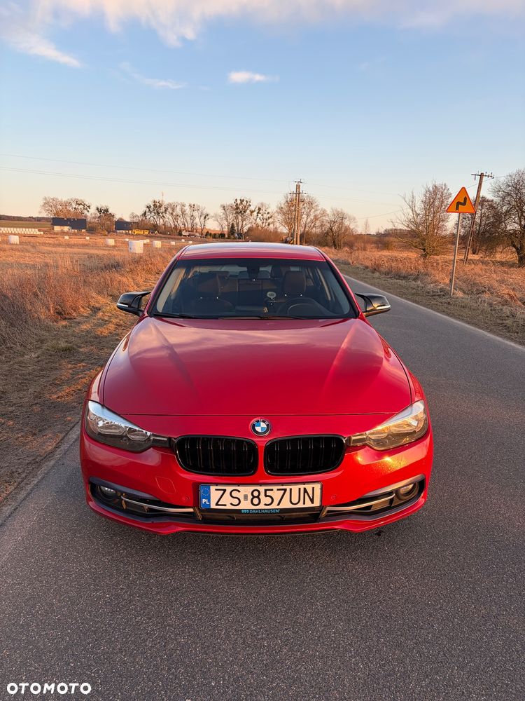 BMW Seria 3 330i M Sport - 1