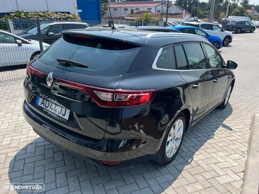 Renault Mégane 1.5 Blue dCi Intens - 3