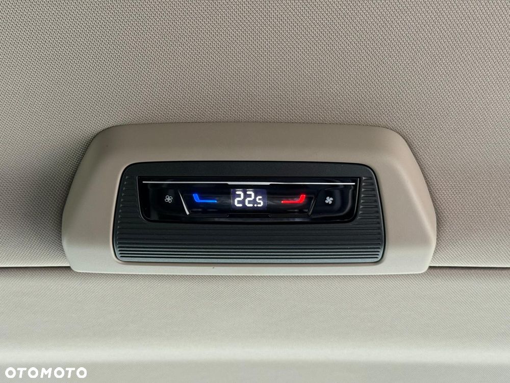 Volkswagen Multivan 2.0 TDI L2 Family DSG - 28