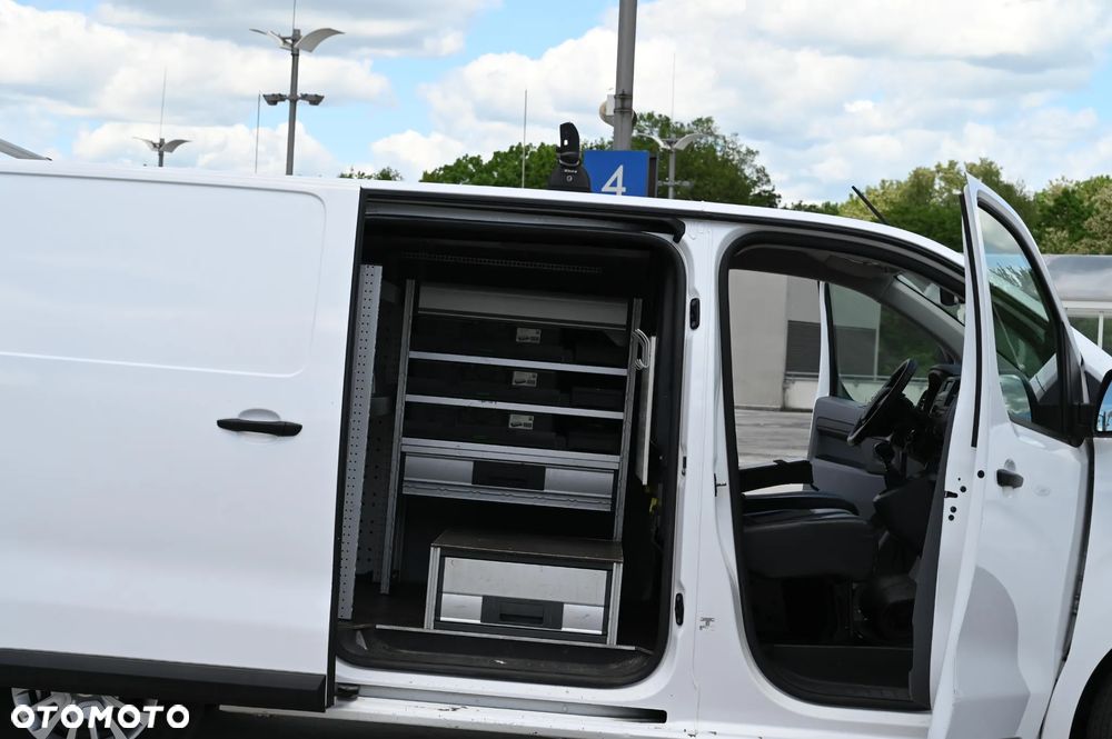 Toyota ProAce - 32