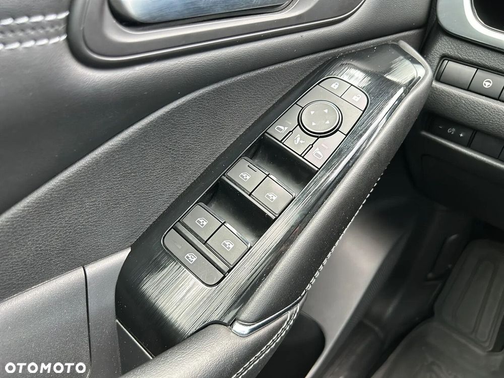 Nissan Qashqai 1.3 DIG-T MHEV Premiere Edition - 21