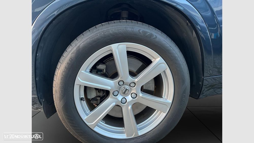 Volvo XC 90 2.0 T8 PHEV Momentum Plus AWD - 7