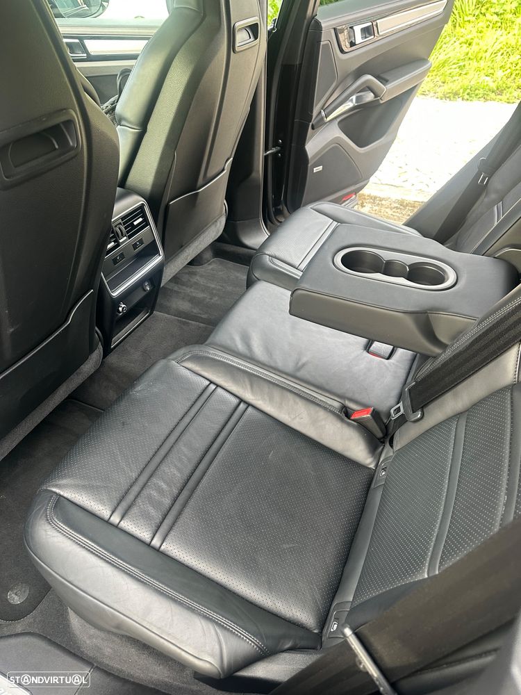 Porsche Cayenne Coupé Turbo S E-Hybrid - 7