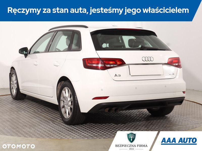 Audi A3 Sportback - 6