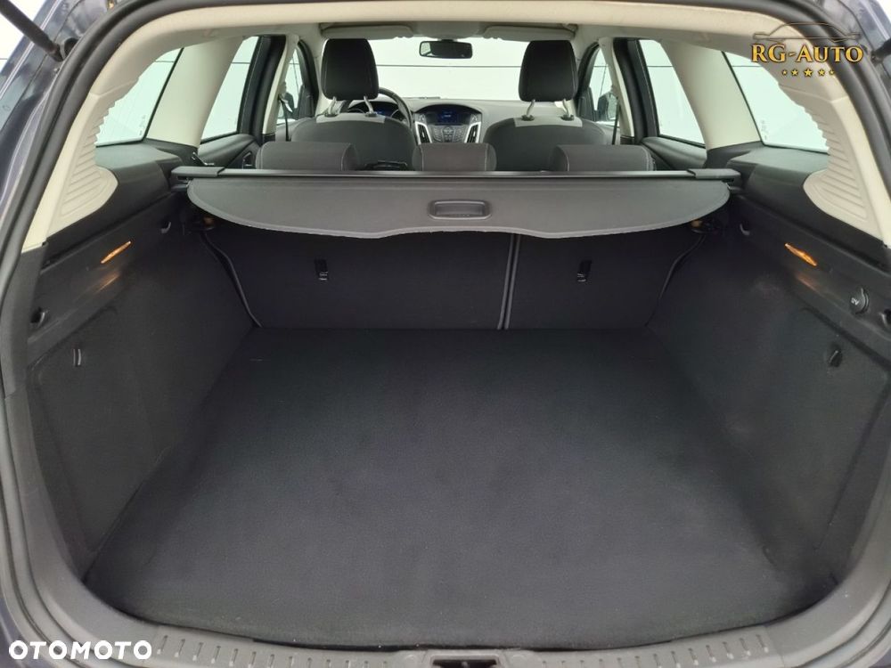 Ford Focus - 36