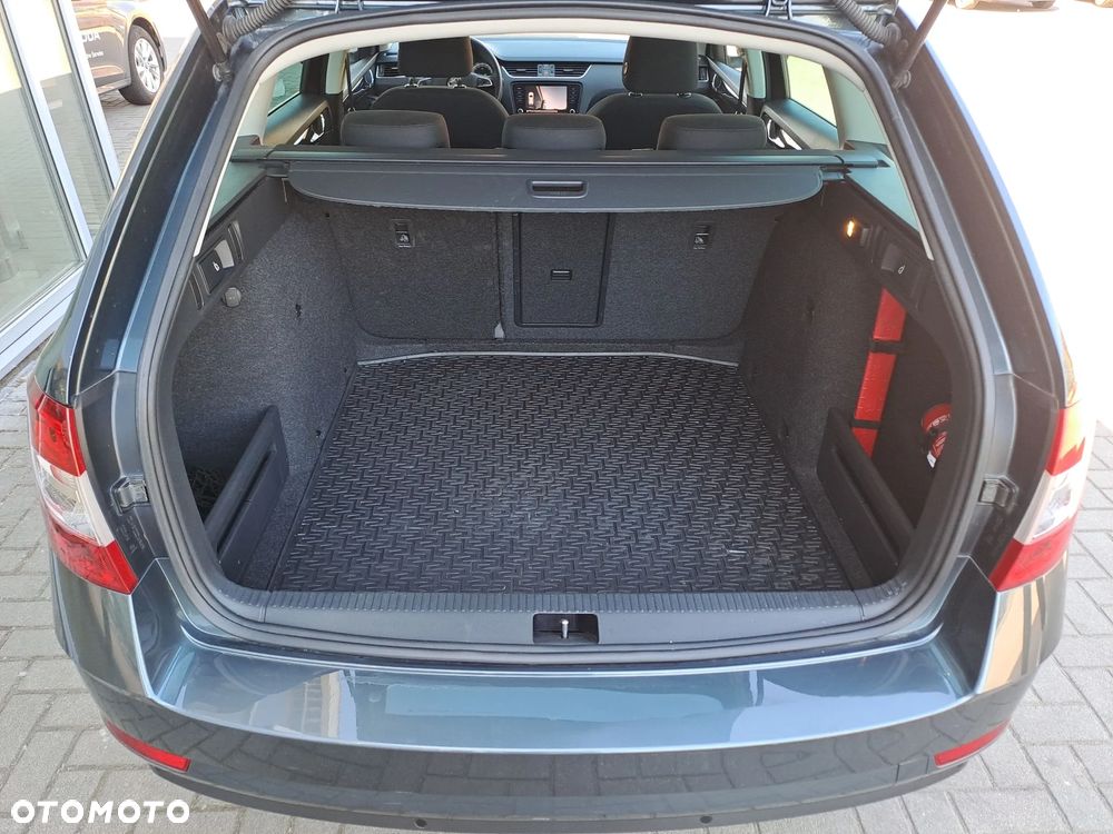 Skoda Octavia 2.0 TDI Style DSG - 13