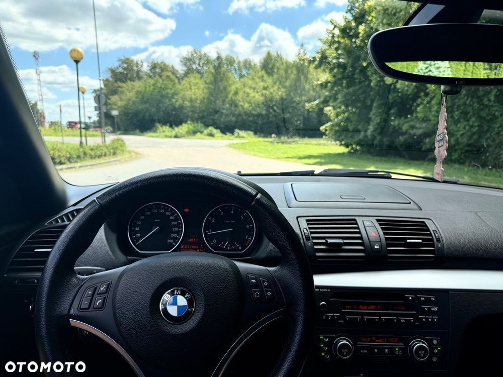 BMW Seria 1 120i Edition Sport - 17