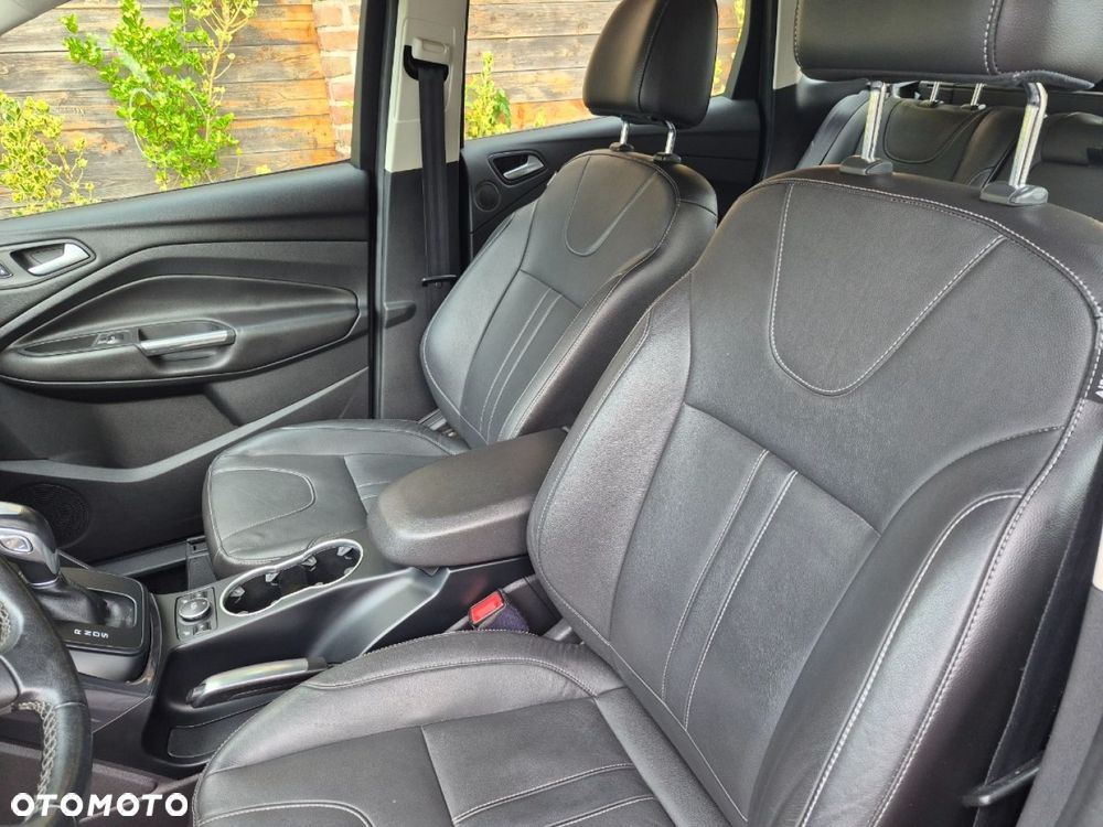 Ford Kuga - 30