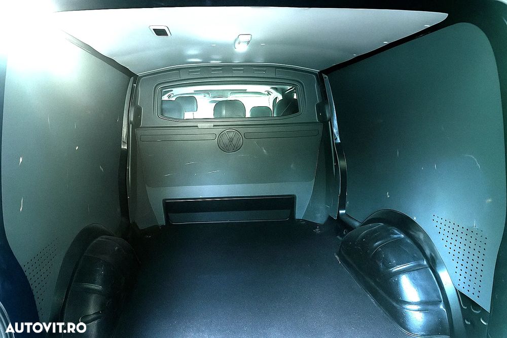 Volkswagen Transporter - 9