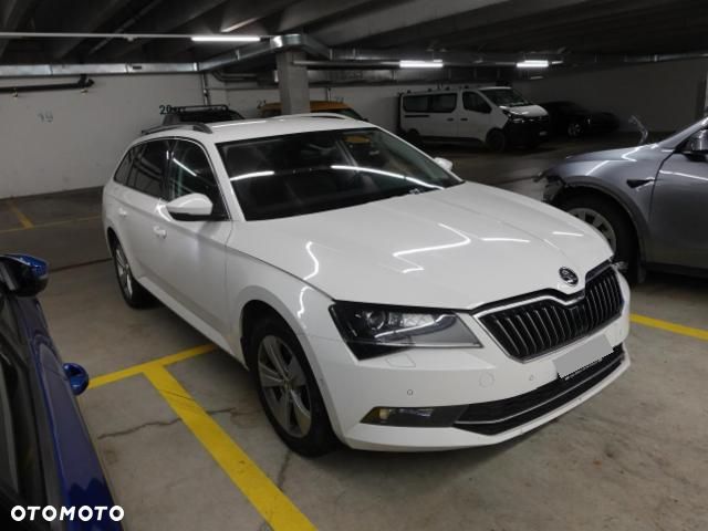 Skoda Superb 2.0 TDI DSG Style - 1