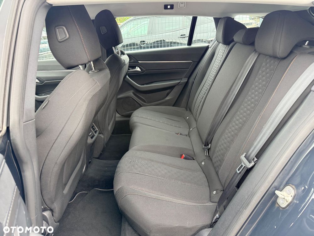 Peugeot 508 1.6 PureTech Active S&S EAT8 - 12