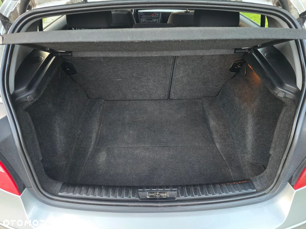 BMW Seria 1 118d - 19