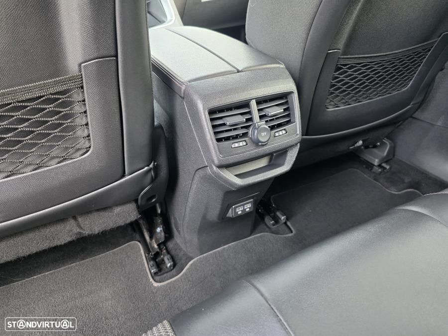Peugeot 3008 1.2 PureTech GT EAT8 - 23