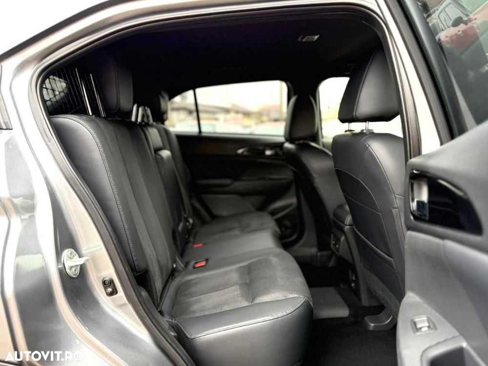 Mitsubishi Eclipse-Cross - 19