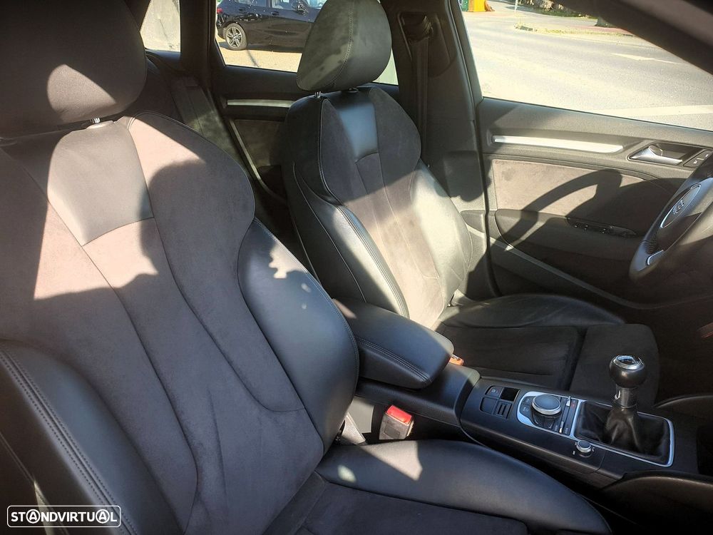 Audi A3 Sportback 1.6 TDI S-line - 34