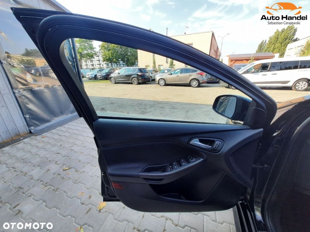 Ford Focus 1.0 EcoBoost ST-Line Black ASS - 40