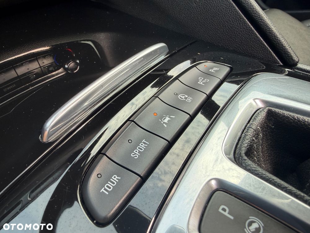 Opel Insignia 1.6 T Innovation S&S - 37