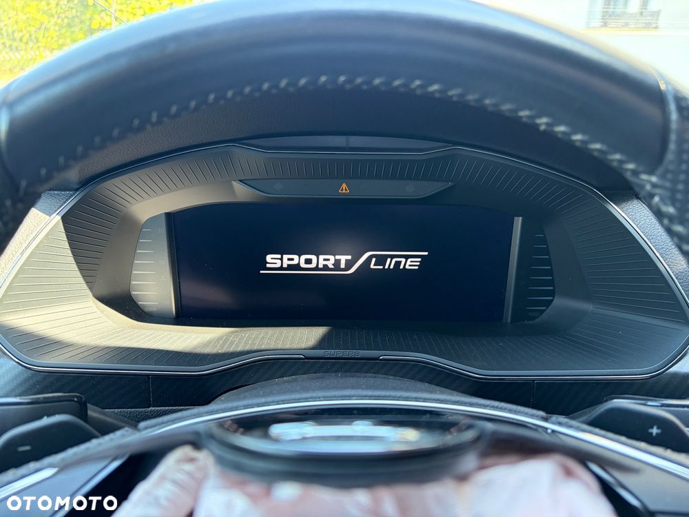 Skoda Superb 2.0 TDI DSG Sportline - 22