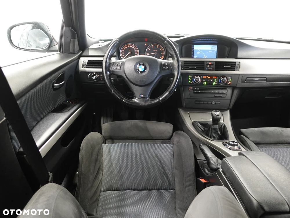 BMW Seria 3 318i - 28