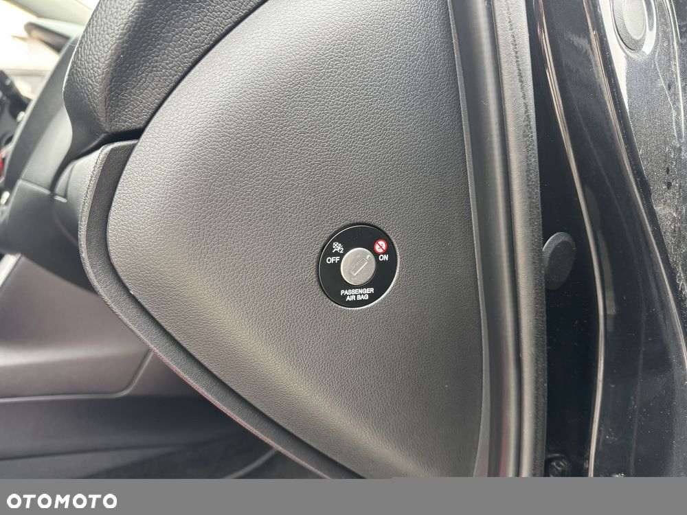 Kia Ceed 1.6 GDI Dream Team Edition - 23