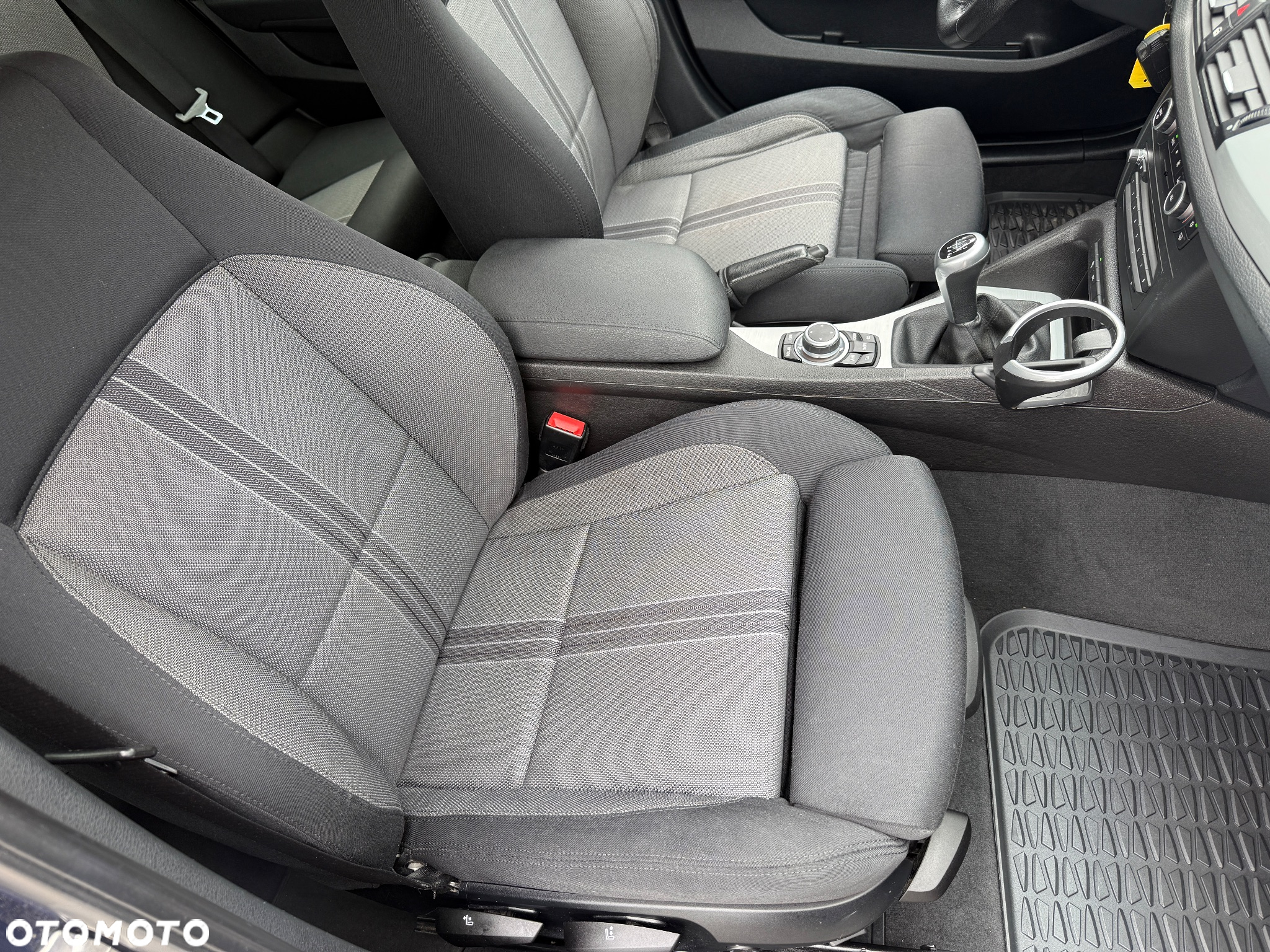 BMW X1 xDrive20d - 14