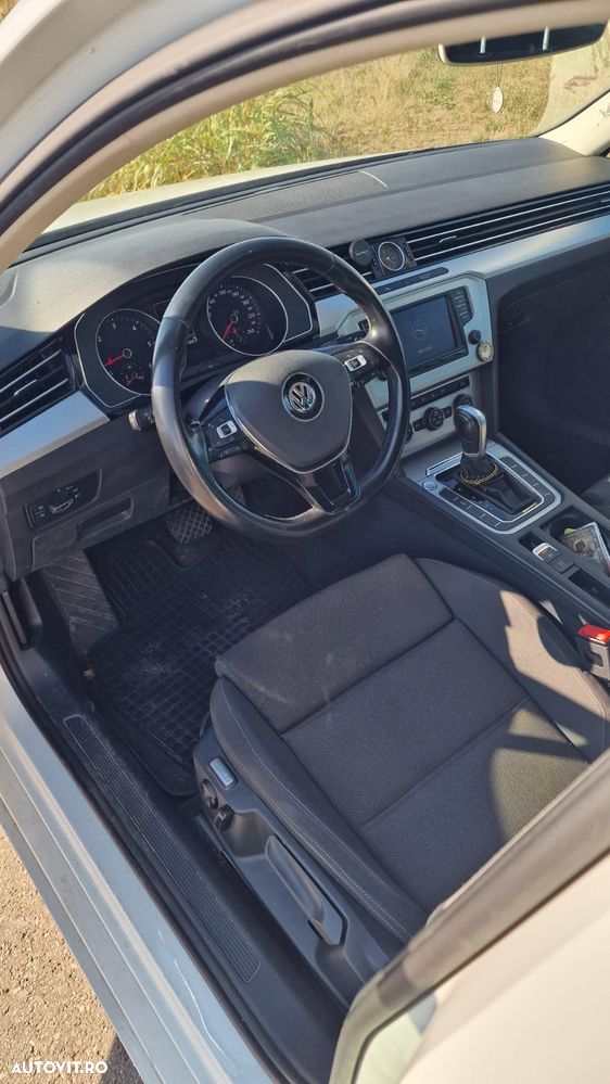 Volkswagen Passat - 6