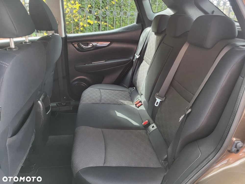 Nissan Qashqai - 10