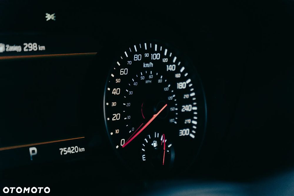 Kia Stinger - 29