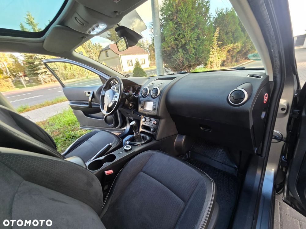 Nissan Qashqai 1.6 dCi 4 x 4 DPF Start/Stop tekna - 35