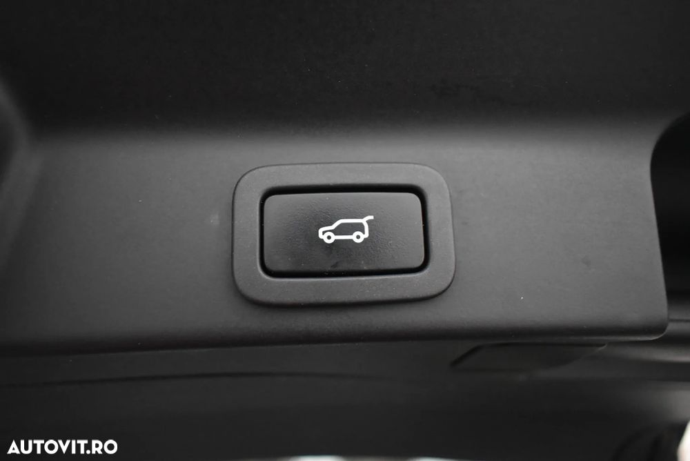 Jaguar F-Pace 30d AWD R-Sport - 24