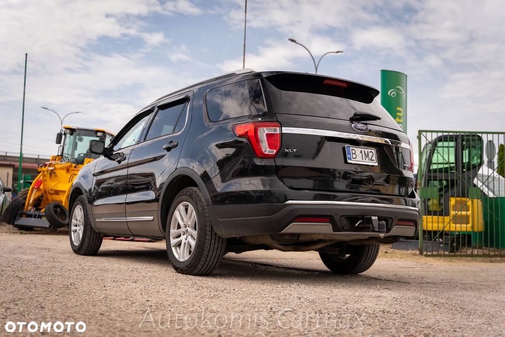 Ford Explorer - 10