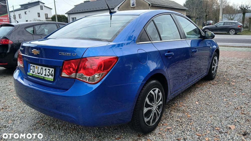 Chevrolet Cruze - 4