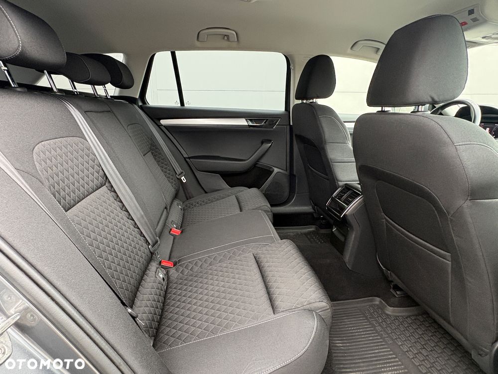 Skoda Superb 2.0 TDI Active - 23