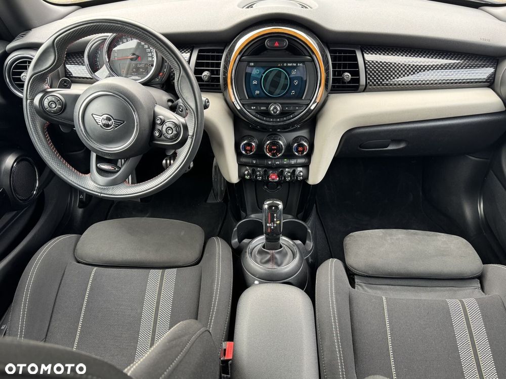 MINI John Cooper Works - 24