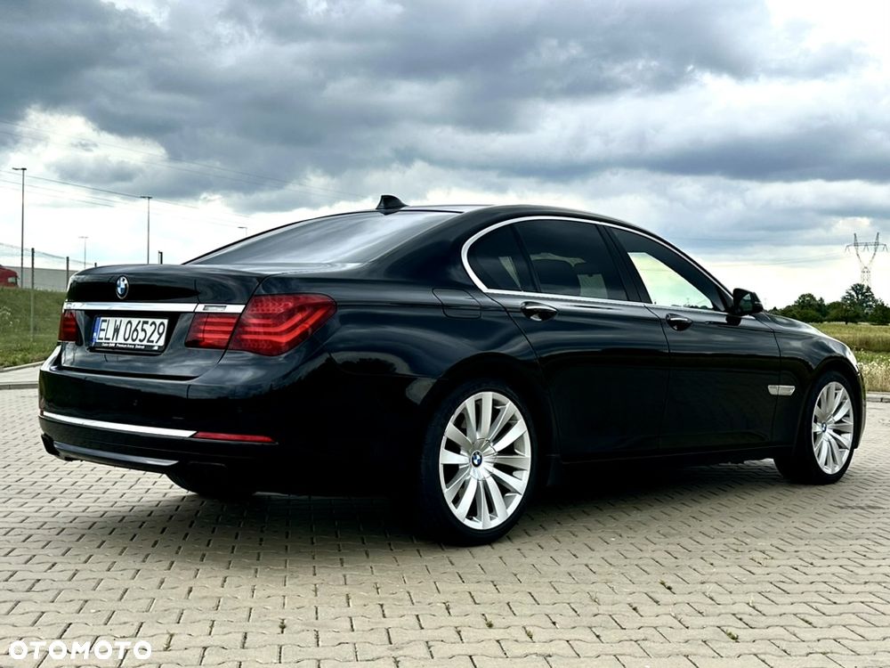 BMW Seria 7 750d xDrive - 14