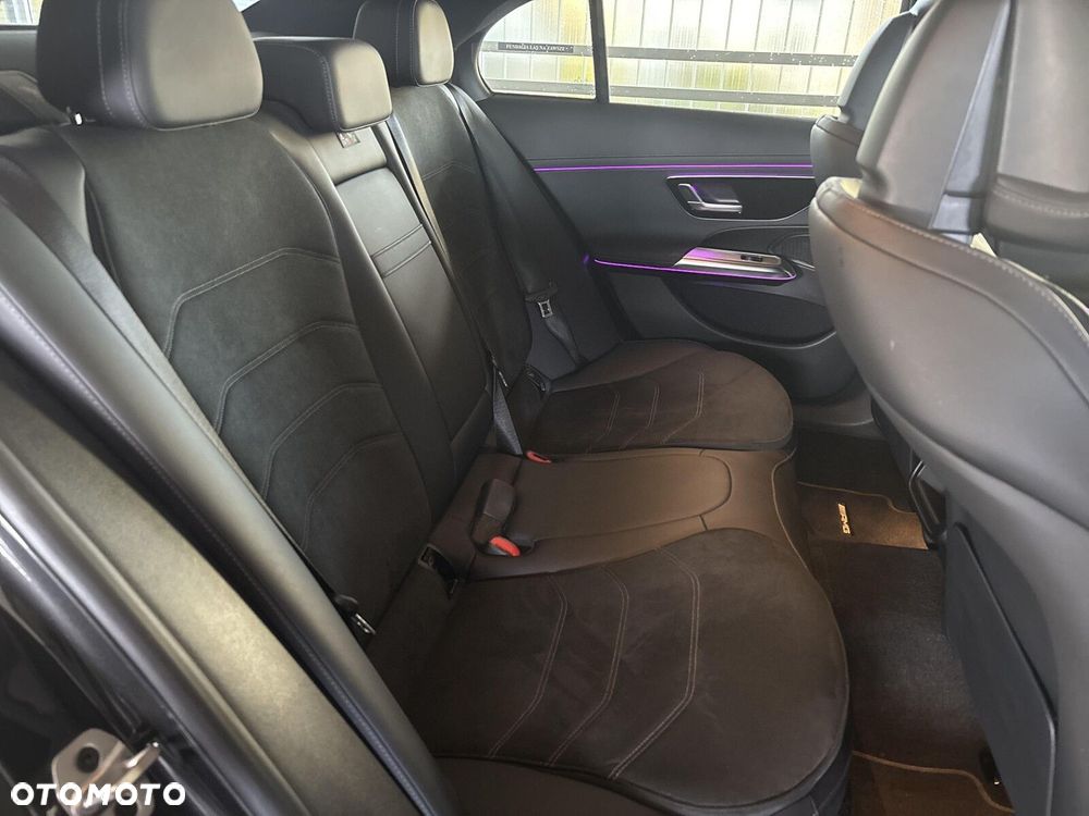 Mercedes-Benz Klasa E - 21