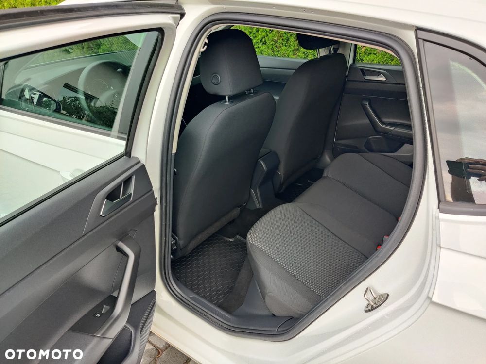 Volkswagen Polo - 19