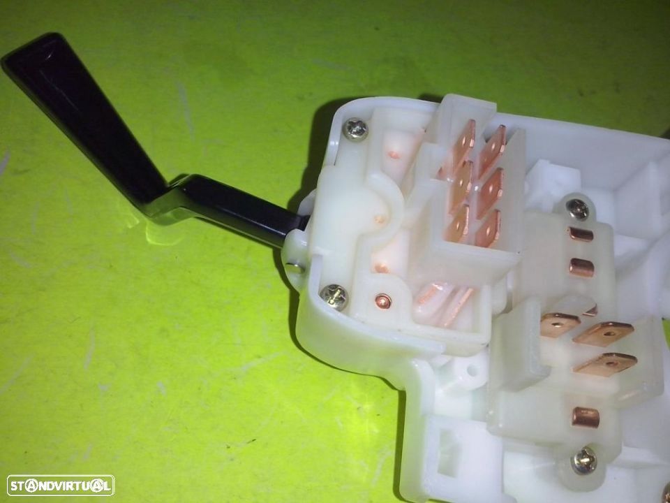 Manetes de luzes e piscas Nissan Cabstar F22e Bh40 NOVA - 3