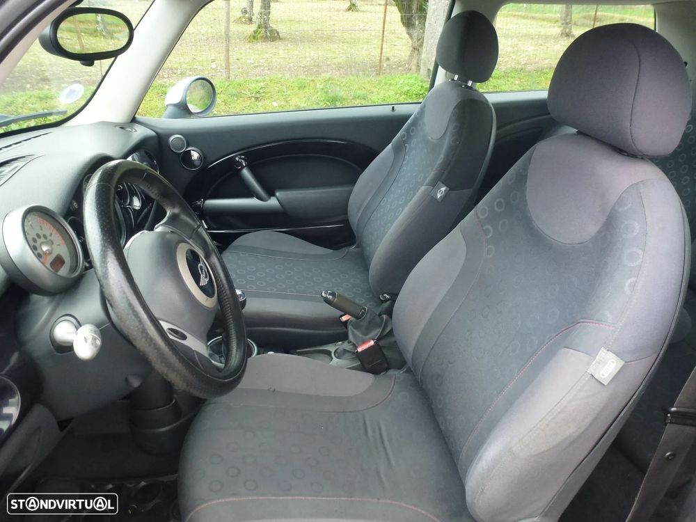 MINI 3 Portas One 1.4 D Seven - 17